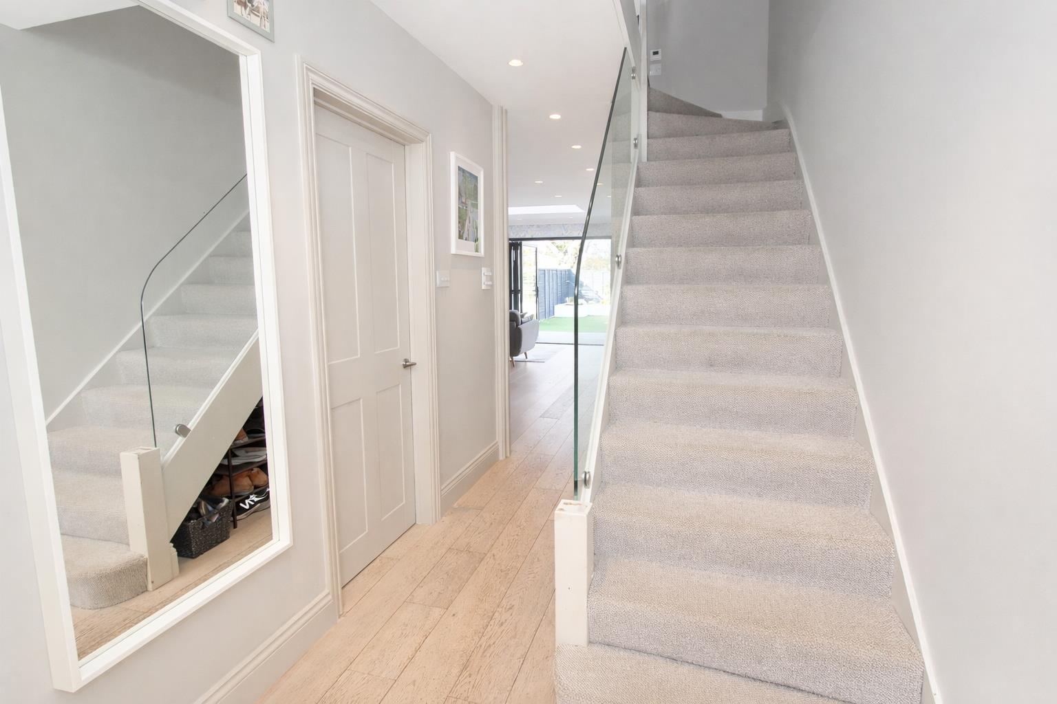 Gassiot Way, Sutton
